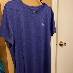 Women’s XXL UnderArmour Athletic Tee